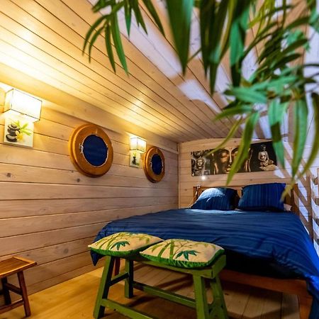 Gite Et Chambre D'Hote Gussignies Eksteriør billede