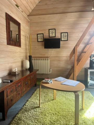 Gite Et Chambre D'Hote Gussignies Eksteriør billede