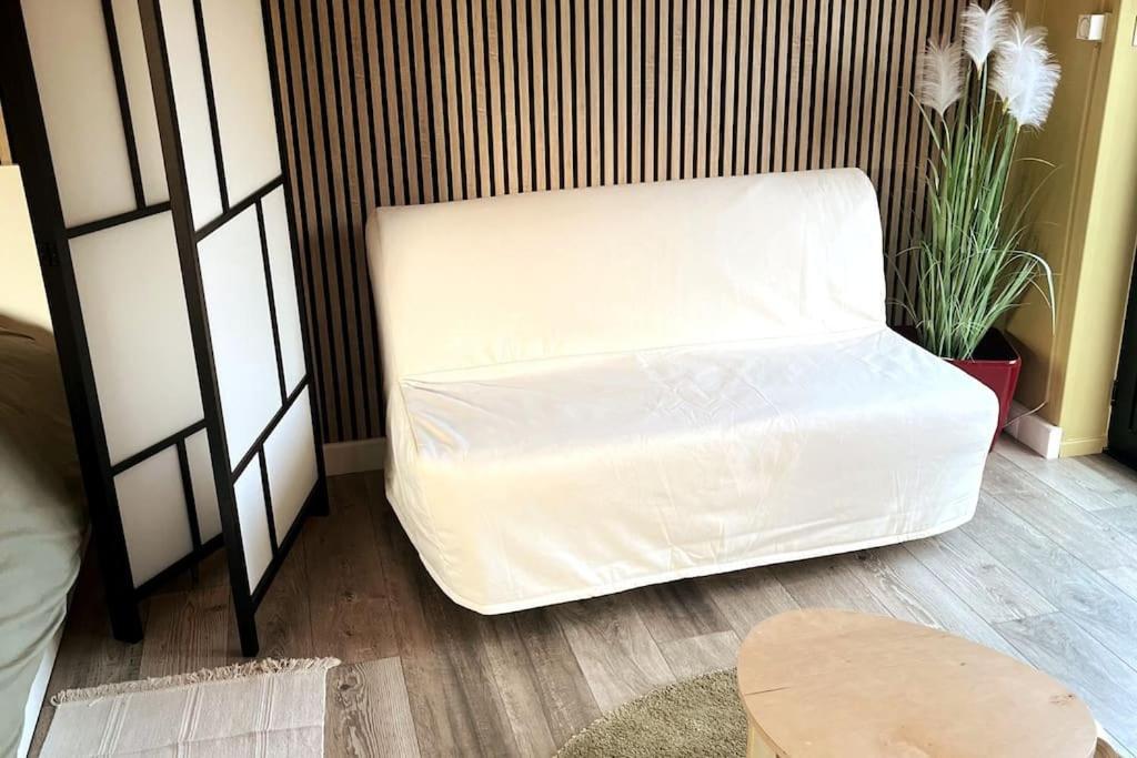 Gite Et Chambre D'Hote Gussignies Eksteriør billede